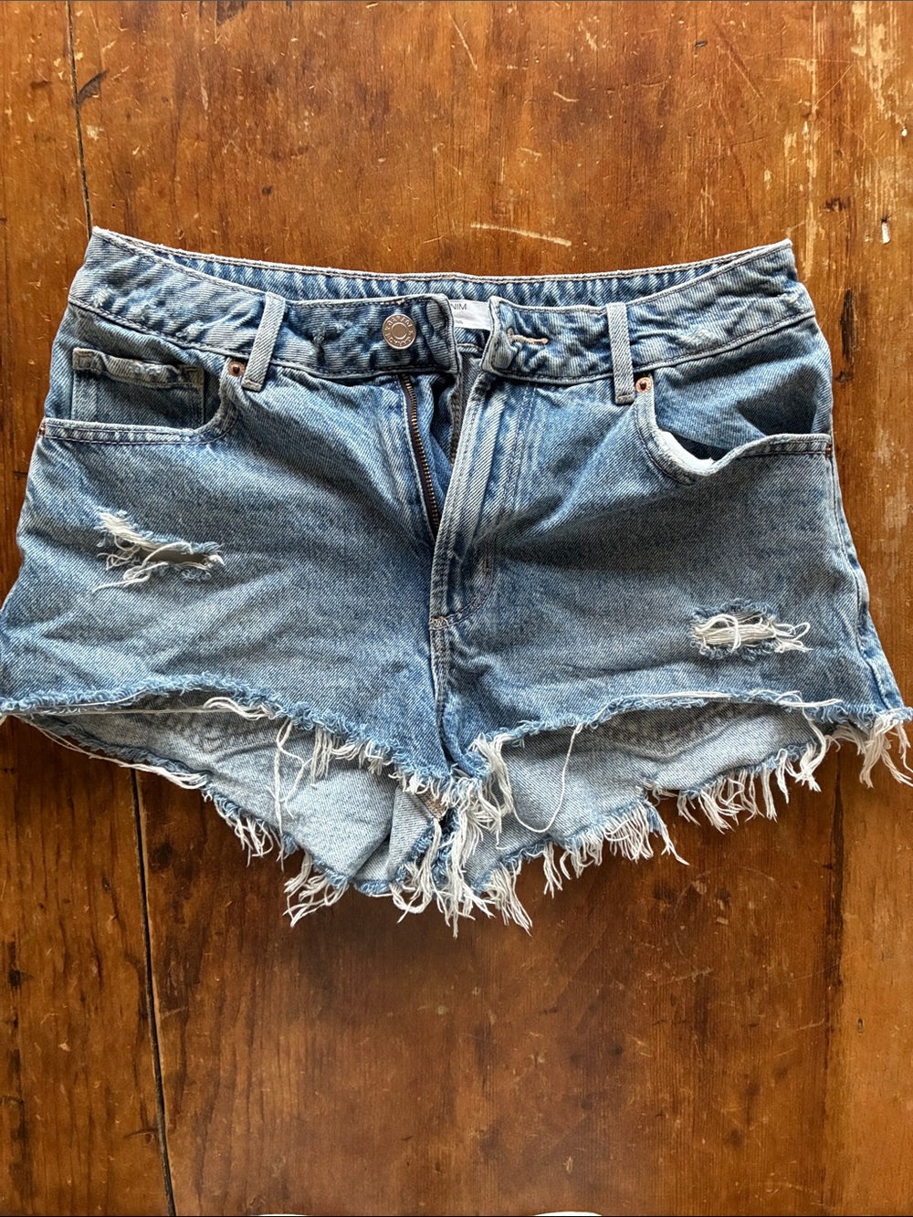 Garage Denim Distressed Frayed Cutoff Shorts Light Wash 05